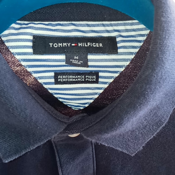 Men's TOMMY HILFIGER top size Medium - Picture 3 of 3